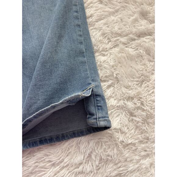 Gloria Vanderbilt “ All Around Slimming” Amanda Crop Sz. 10 Jeans . Cute, Comf - Picture 2 of 10